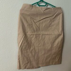 Pencil skirt stretch